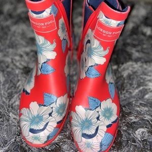 Used London Fog Rain Boots Size 8